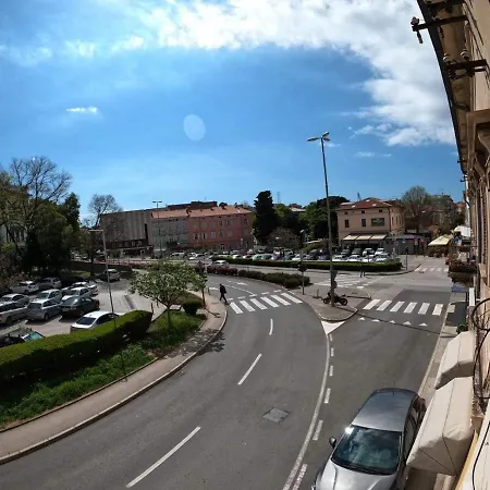 Lukadorajana Center Pula