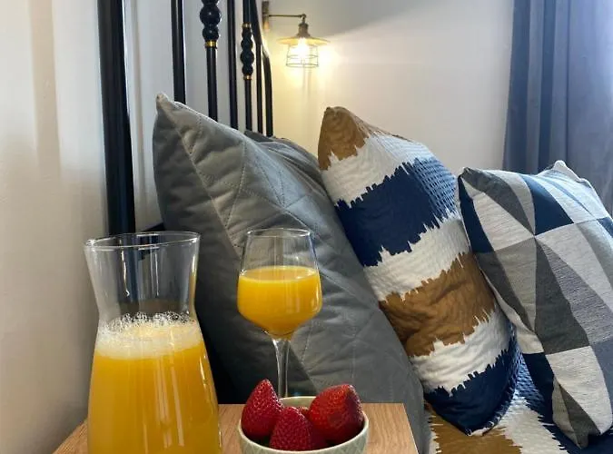 Lukadorajana Center * Pola